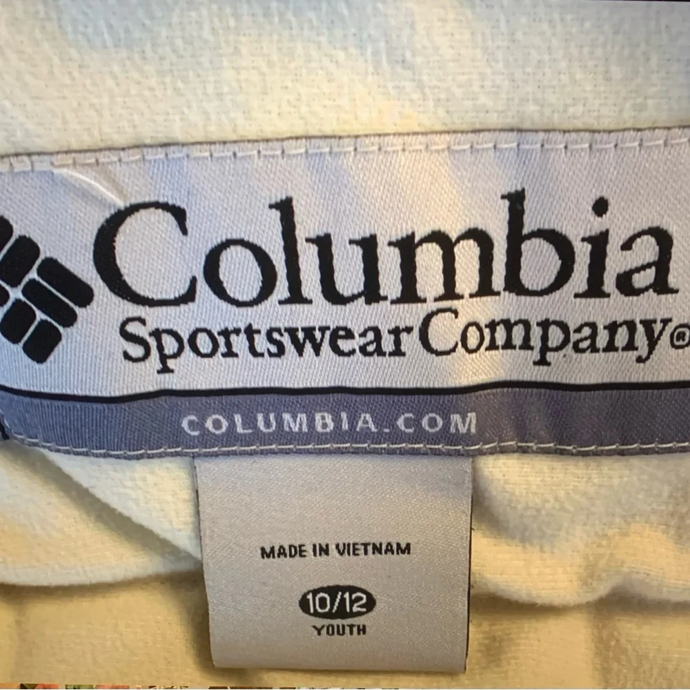 Columbia Coat, with Hood, Youth Size 10/12, Green and Ivory